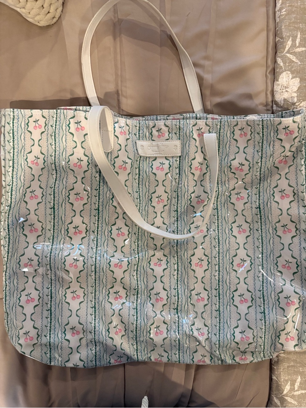 Sweethoney White Floral Pattern Tote Bag with Green Accents